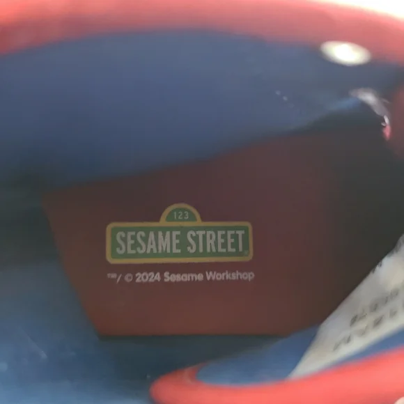 Sesame Street Hightop Toddler Shoes Sz 6 Nostagic - Picture 6 of 9